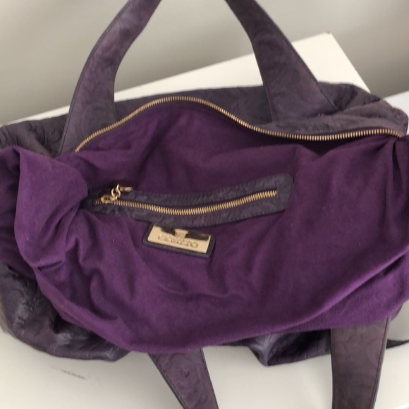 GUSTTO Purple Leather Crossbody Shoulder Bag - Picture 11 of 13